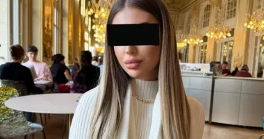 Stire din Eveniment : O studentă la Medicină făcea operații estetice acasă, fără a avea drept de practică