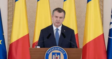 Prim-ministrul desemnat: de la jurnalism la politică, omul crescut în cercul lui Traian Băsescu