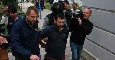Hoț din locuințe FUGAR prins cu FOCURI DE ARMĂ - 3
