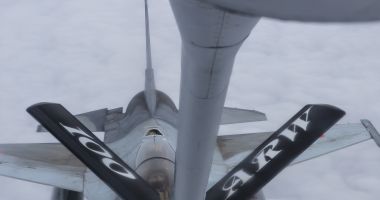 Galerie foto. Misiuni de realimentare în aer a aeronavelor F-16 Fighting Falcon - 2