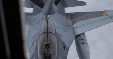 Galerie foto. Misiuni de realimentare în aer a aeronavelor F-16 Fighting Falcon - 3