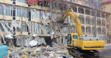 Scandal în Mamaia / Imagini de la demolarea hotelului Histria - 4