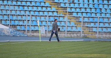 Stire din Sport : Ștefan Nanu a capitulat! A plecat de la stadion în timpul meciului
