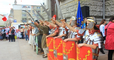 Galerie foto. Elevii din Constanța serbează Ziua Europei - 11
