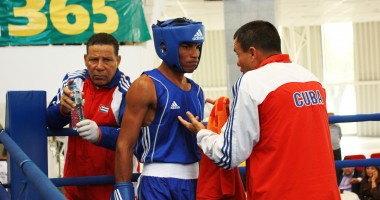 Box / Prima zi la "Centura de Aur". Vezi aici galeria foto - 2