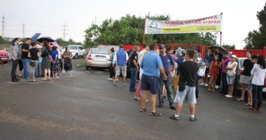 Scandal pe câinii maidanezi din Constanța. Deputatul REMUS CERNEA s-a încăierat cu MIRCEA SOLCANU! - 2