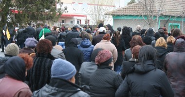 Tânăra ucisă de un șofer beat a fost condusă pe ultimul drum (GALERIE FOTO) - 4