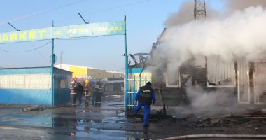 IMAGINI DE LA DEZASTRU / Incendiu VIOLENT la complexul Histria, de pe Variantă / VIDEO - 3