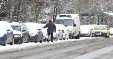 IMAGINI DE BASM / Prima ninsoare din această iarnă la Constanța - 12