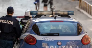 Stire din Actualitate : „A tras-o cu forța pe geam”. Detalii cutremurătoare despre tentativa de răpire a unei fetițe