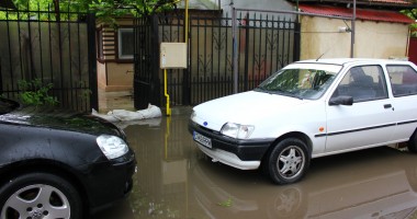 Rupere de nori la Constanța. Mai multe străzi din municipiu au fost inundate / Galerie foto - 2