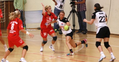 CSU Neptun, debut cu înfrângere în Liga Națională de handbal feminin / Galerie foto - 10
