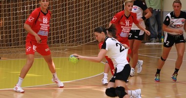Handbal / S-a încheiat meciul CSU Neptun - HCM Baia Mare. Vezi aici scorul și Galeria Foto - 12