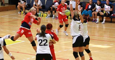 Handbal / S-a încheiat meciul CSU Neptun - HCM Baia Mare. Vezi aici scorul și Galeria Foto - 14