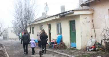 Campanie CUGET LIBER: Moș Crăciun a adus daruri la mai multe familii din Medgidia / Galerie foto - 2