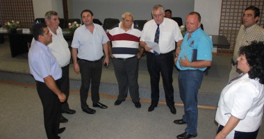 Stire din Politică-Administrație : Dispute aprinse pentru funcția de președinte ACoR Constanța