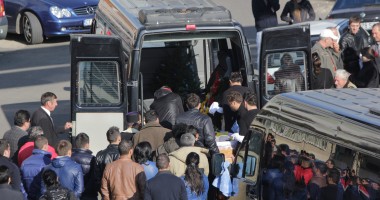 JALE MARE la înmormântarea lui Ionuț Alexandru Miu. GALERIE FOTO - 3