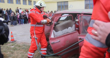 Poliția și descarcerarea, la Școala nr. 31 din Constanța (GALERIE FOTO) - 3