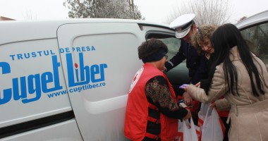 Campanie CUGET LIBER: Moș Crăciun a adus daruri la mai multe familii din Medgidia / Galerie foto - 11
