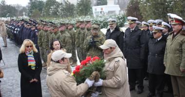 Galerie foto. Eroii care au luptat pentru patrie, comemorați la Cimitirul Central - 3