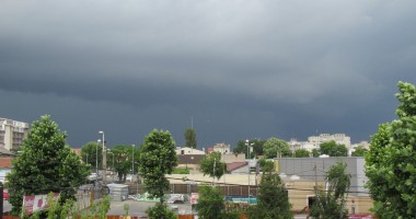 UPDATE. CONSTANȚA SUB APE: Zeci de străzi, gospodării și instituții publice sunt inundate! Canalizările nu mai fac față! GALERIE FOTO - 7