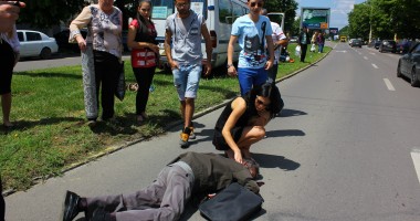 Galerie FOTO / Accident rutier în fața Spitalului Militar - UPDATE - 6