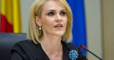 Stire din Politică-Administrație : Gabriela Firea, primele declarații după scrisoarea prin care i se cere demisia lui Dragnea
