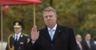 Stire din Politică-Administrație : Iohannis atacă la CCR pensia specială pentru Avocatul Poporului