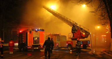 UPDATE. TREI PERSOANE MOARTE și una în COMĂ după incendiul de la restaurantul Beirut / GALERIE FOTO - 3