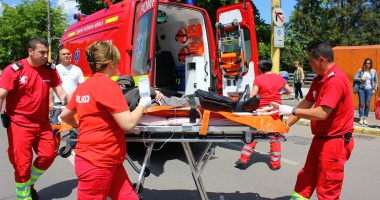 Galerie FOTO / Accident rutier în fața Spitalului Militar - UPDATE - 4