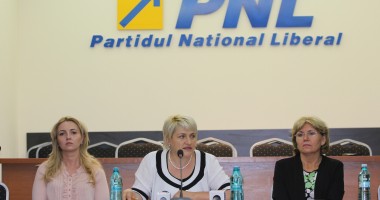 Femeile liberale au pus la cale trei legi