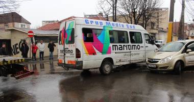 Galerie foto / ACCIDENT RUTIER GRAV în zona Spitalului Județean. 19 VICTIME - 15