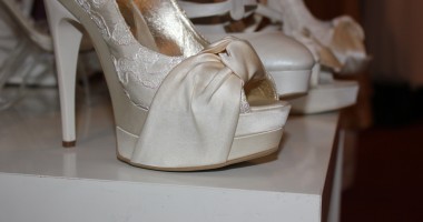 Miresele lui 2012 au început goana după rochia perfectă    GALERIE FOTO - 2