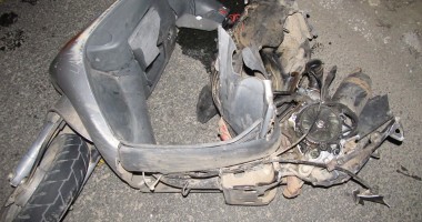 Accident rutier MORTAL / Un șofer BĂUT a dat peste un moped. Un tânăr de 15 ani A MURIT / Galerie foto