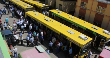 Stire din Social : UPDATE. GREVA RATC DIN ACEASTĂ DIMINEAȚĂ S-A LĂSAT CU DEMISII! Iată ce capete din conducere au căzut!