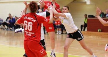 Handbal / CSU Neptun furnizează surpriza campionatului! / Galerie foto - 8