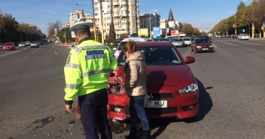Accident în intersecția de la Dacia! Traficul se desfășoară cu dificultate - 3