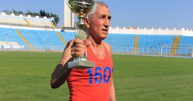 Atletism / Ilie Floroiu, omagiat pentru recordurile sale pe Stadionul "Farul" - 2