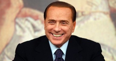 Stire din Monden : Berlusconi le cerea prostituatelor să se îmbrace în călugărițe