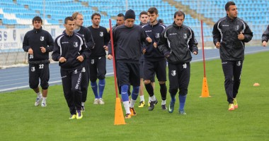 Fotbal / Vezi imagini de la antrenamentul de azi al echipei FC Farul (GALERIE FOTO) - 6