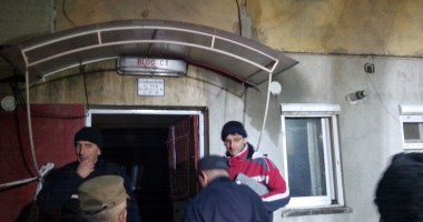 Galerie Foto și VIDEO / NOAPTE DE COȘMAR LA MEDGIDIA! EXPLOZIE URMATĂ DE INCENDIU! 11 VICTIME, 27 DE APARTAMENTE DISTRUSE / UPDATE - 4