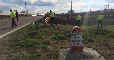 Galerie foto. Accident rutier grav, în județul Constanța / Au căzut cu mașina într-un canal adânc de patru metri. ȘASE VICTIME - 8