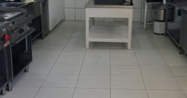 Galerie foto / SURPRIZĂ! Ce le-a pregătit patronul de la Rustic clienților, după ce OPC i-a închis restaurantul plin de mizerii - 2