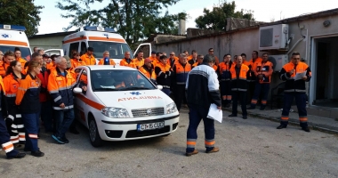 PROTEST LA AMBULANȚA CONSTANȚA: "Nu avem personal și nici mașini. Ministerul ne dă bani doar de reparații" - 2