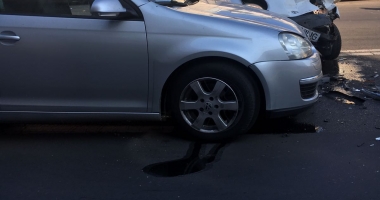 Galerie foto / ACCIDENT RUTIER LA CONSTANȚA, pe bulevardul Lăpușneanu - 3