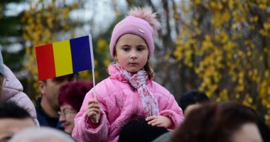Stire din Eveniment : GALERIE FOTO / CONSTANȚA CELEBREAZĂ ZIUA NAȚIONALĂ A ROMÂNIEI! MII DE OAMENI SUNT PREZENȚI LA EVENIMENT