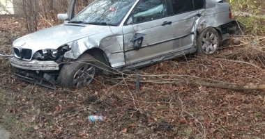 Galerie foto / Accident la ieșire din Constanța. Un șofer a ieșit în decor cu BMW-ul - 2
