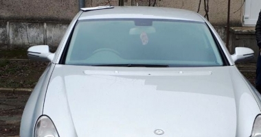 Lăsat fără mașina de lux, după ce polițiștii din Constanța au descoperit o infracțiune - 2