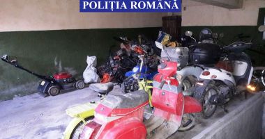 Stire din Eveniment : PERCHEZIȚII LA CONSTANȚA. BUNURI DE APROXIMATIV 300.000 DE LEI, CONFISCATE DE POLIȚIȘTI