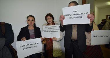 PROTEST SPONTAN ÎN FAȚA ISJ CONSTANȚA. Profesori, la limita disperării - 9